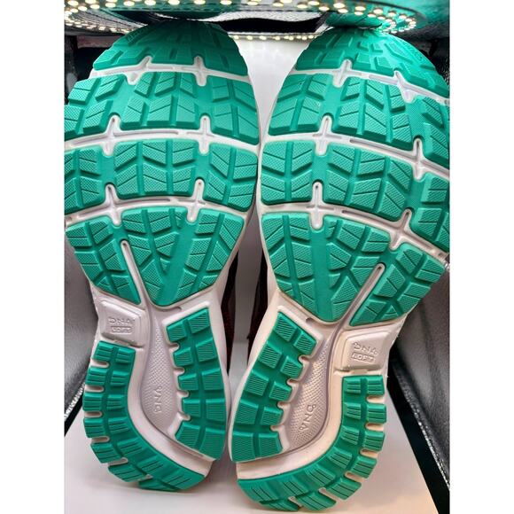 Brooks Ghost 11 Pink and Black Running Shoes Women's Size 12 - Picture 3 of 7